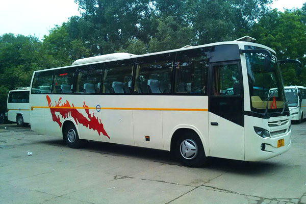 40 Seater tourist ac deluxe bus - bus rental company - car rental delhi