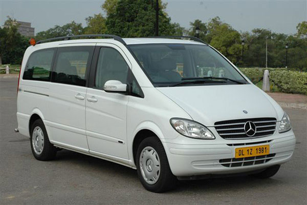 Mercedes Benz Viano Trend - Imported Luxury Vans Rental Company - Car Rental Delhi