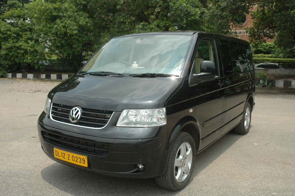5 Seater Volkswagen Caravelle Multipurpose Van - Imported Luxury Vans Rental Company - Car Rental Delhi